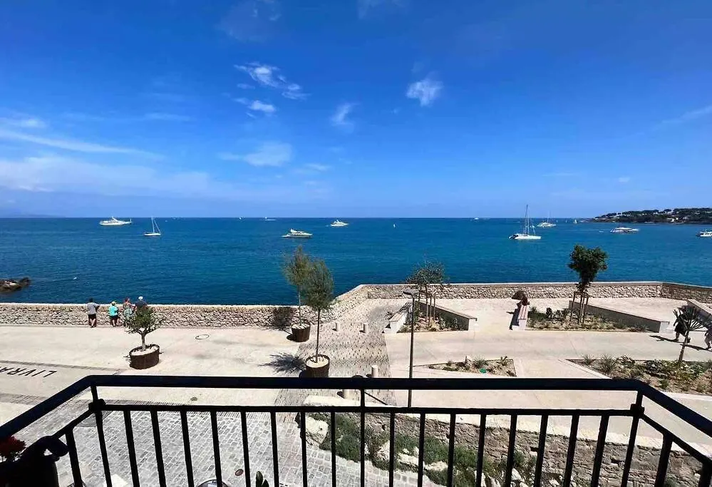 Stunning View Apartment Antibes