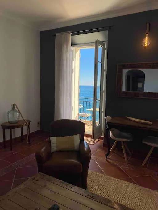Stunning View Apartment Antibes